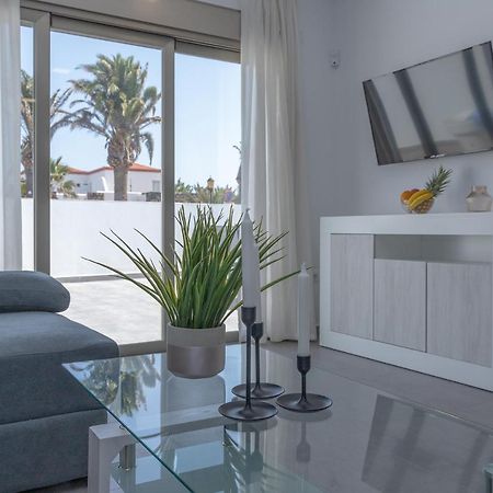 Apartment Family 1 Beachfront Corralejo By Holidays Home Екстериор снимка